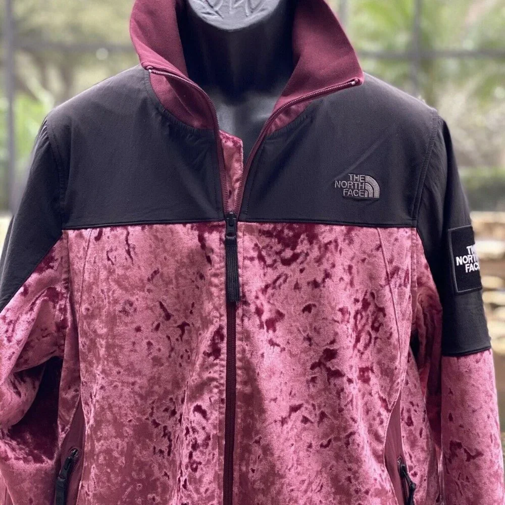 THE NORTH‎ FACE CITY VELVET TRACK JACKET